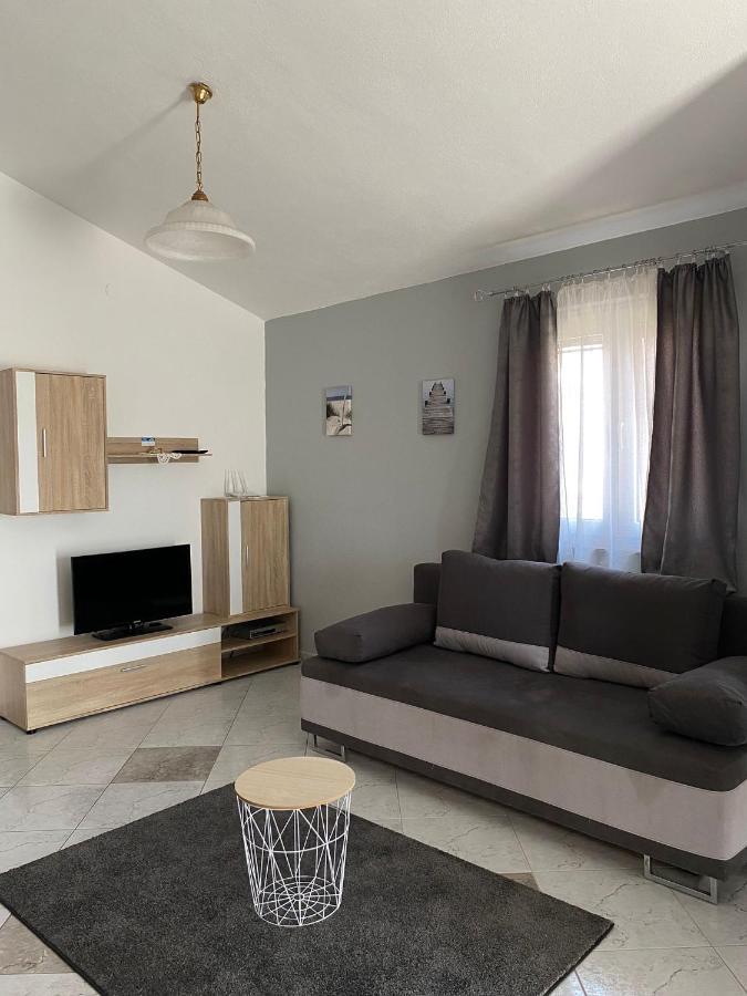 Villa Marija 诺瓦利娅 外观 照片